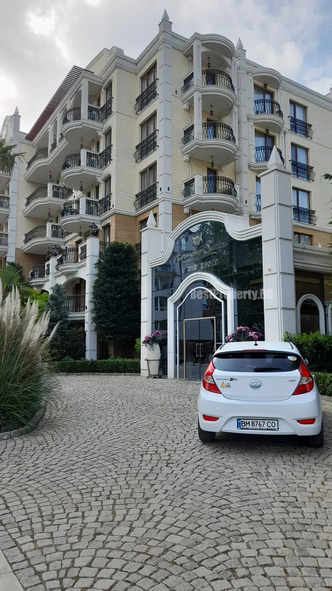 Luxury Two-Bedroom Apartment with Pool View - Harmony Suites 11, 105.56 m² – Sunny Beach