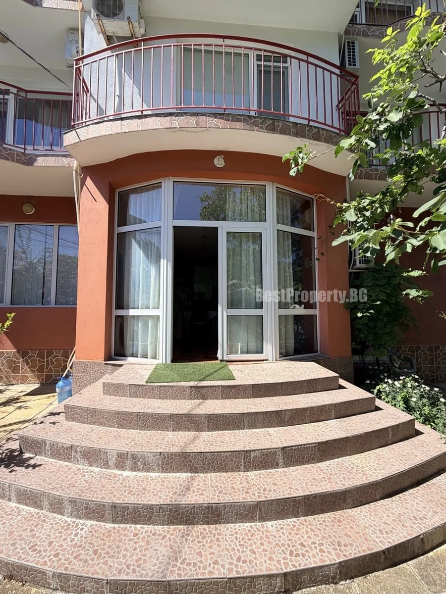 Ready-made hotel in the center of Ravda – 750 m², plot 600 m² – Ravda