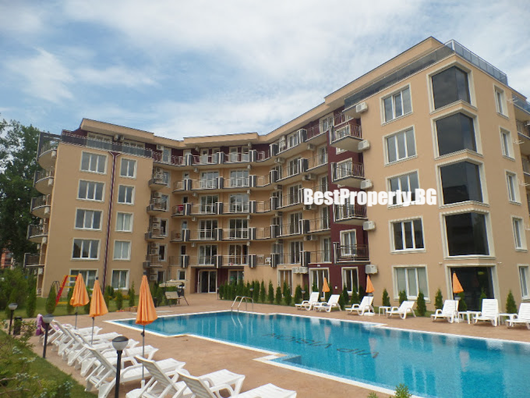 Spacious 2-room apartment with a balcony and a view of the greenery – VIP Vision – Sunny Beach