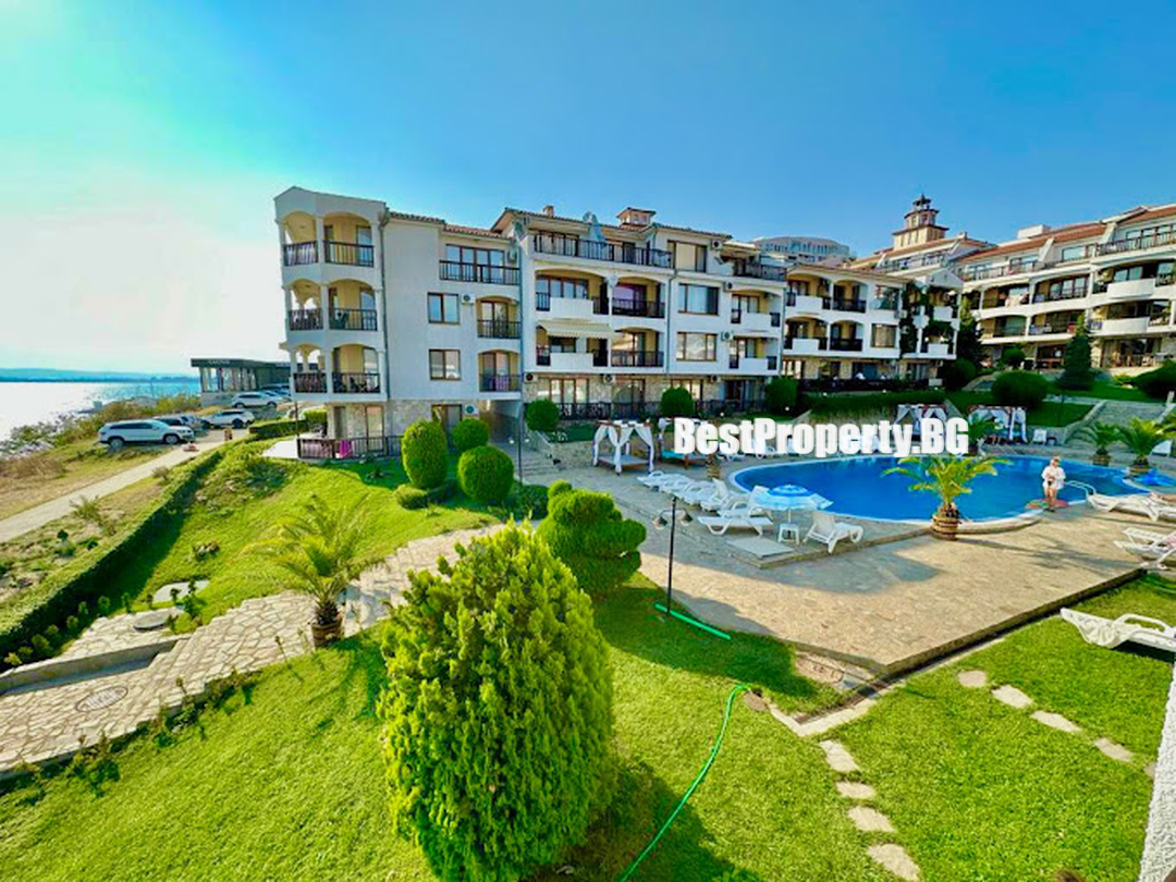 Luxurious penthouse 103 m² with a huge terrace overlooking the sea – Sun Coast – Sveti Vlas