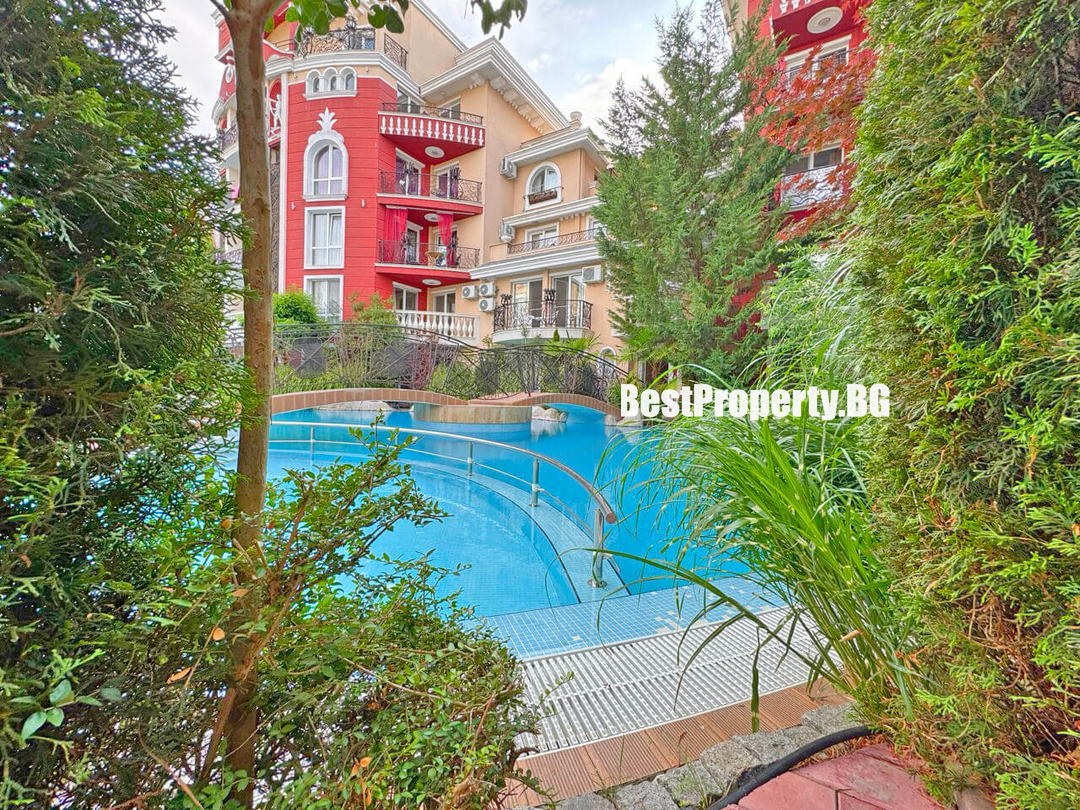 Spacious 78 m² apartment with a terrace above the pool – Messembria Resort – Sunny Beach