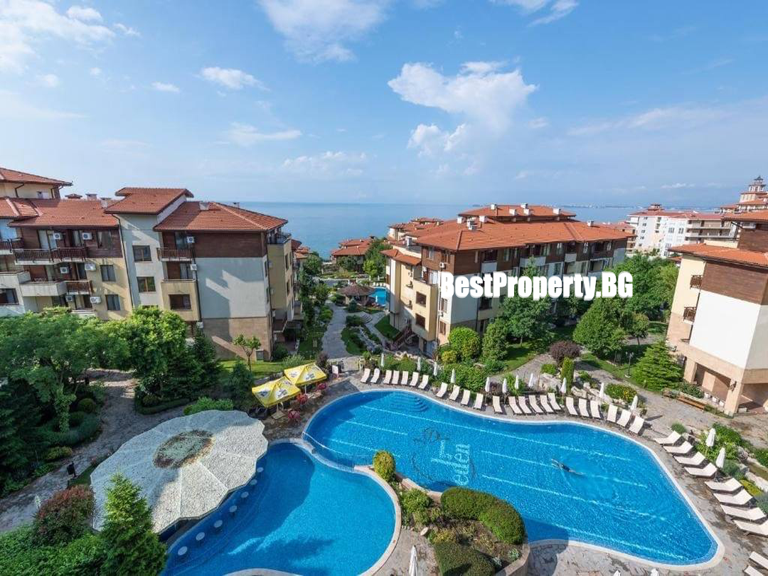 Spacious 83 m² apartment with a terrace surrounded by greenery – Garden of Eden – Sveti Vlas