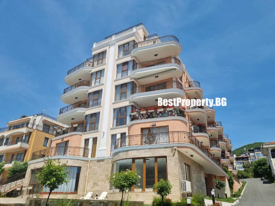 Comfortable 70 m² apartment with a balcony – Fenix – Sveti Vlas
