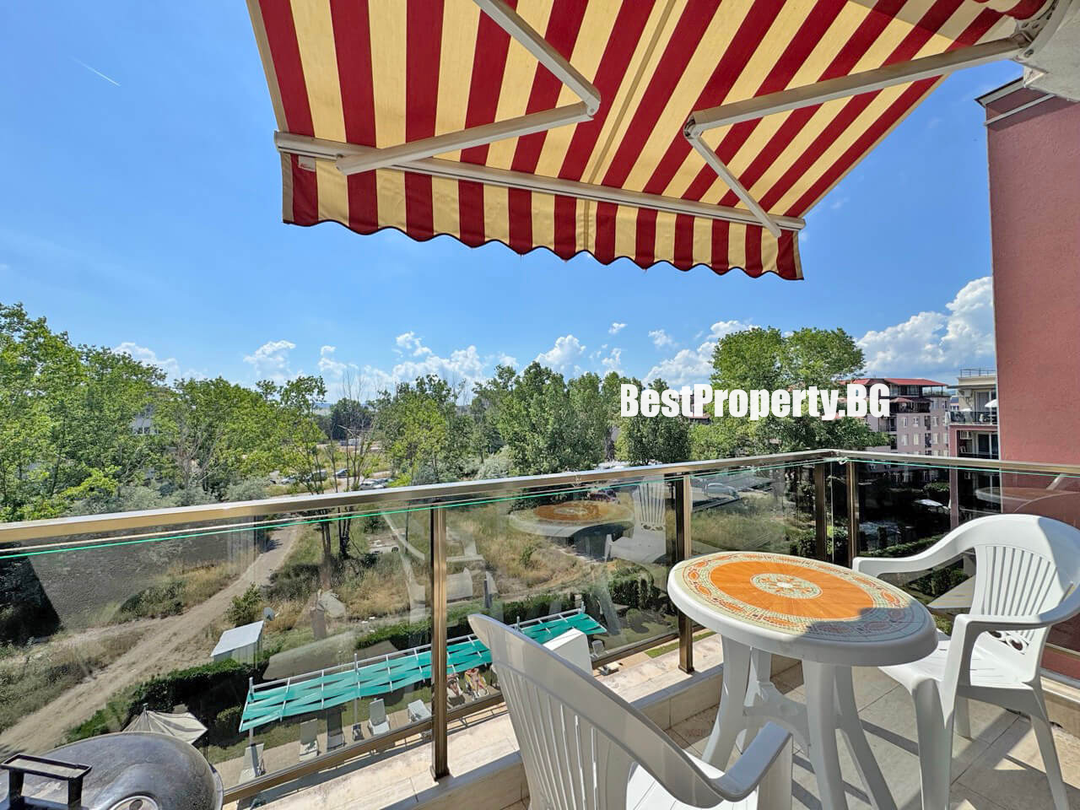 Comfortable 69 m² apartment with a separate kitchen and pool view – VIP Park – Sunny Beach