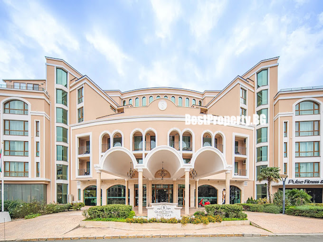Cozy studio apartment 45 m² with balcony and direct sea view – Grand Hotel – Sveti Vlas