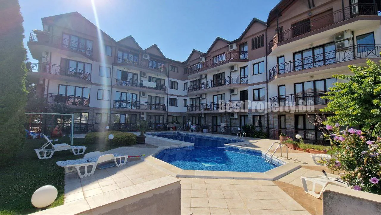 Spacious apartment with a sea view - Templum Yovis – White