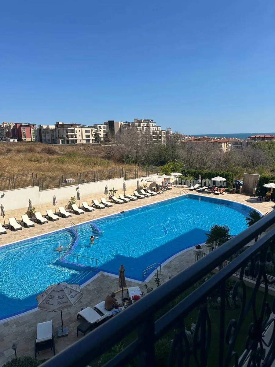 Luxurious 2-bedroom apartment in the Villa Florence complex – Saint Vlas