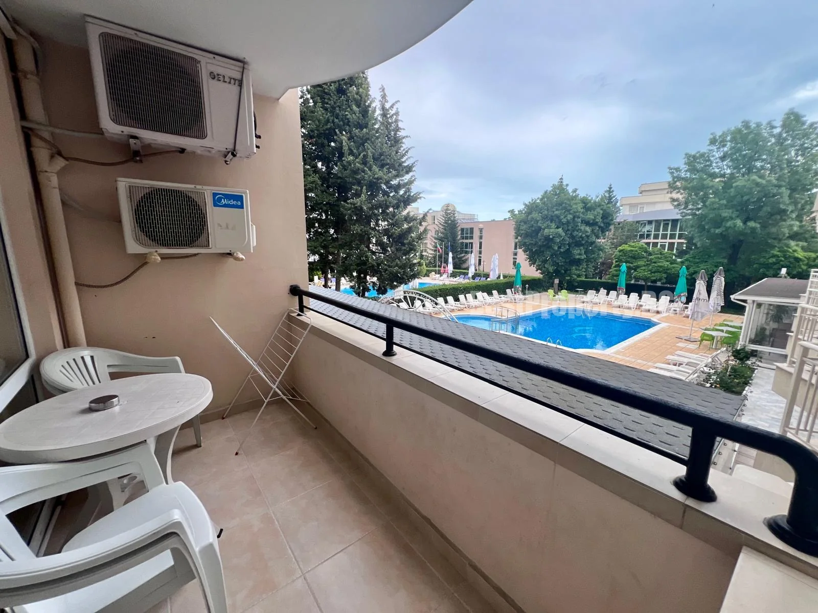 Spacious One-Bedroom Apartment with Pool View - Karlovo 17 – Sunny Beach