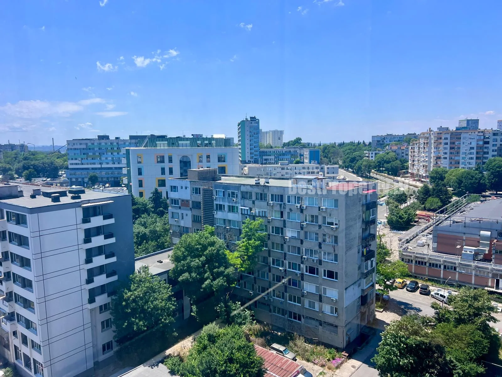 Furnished 1-bedroom apartment with glass balcony - Zornitsa – Burgas