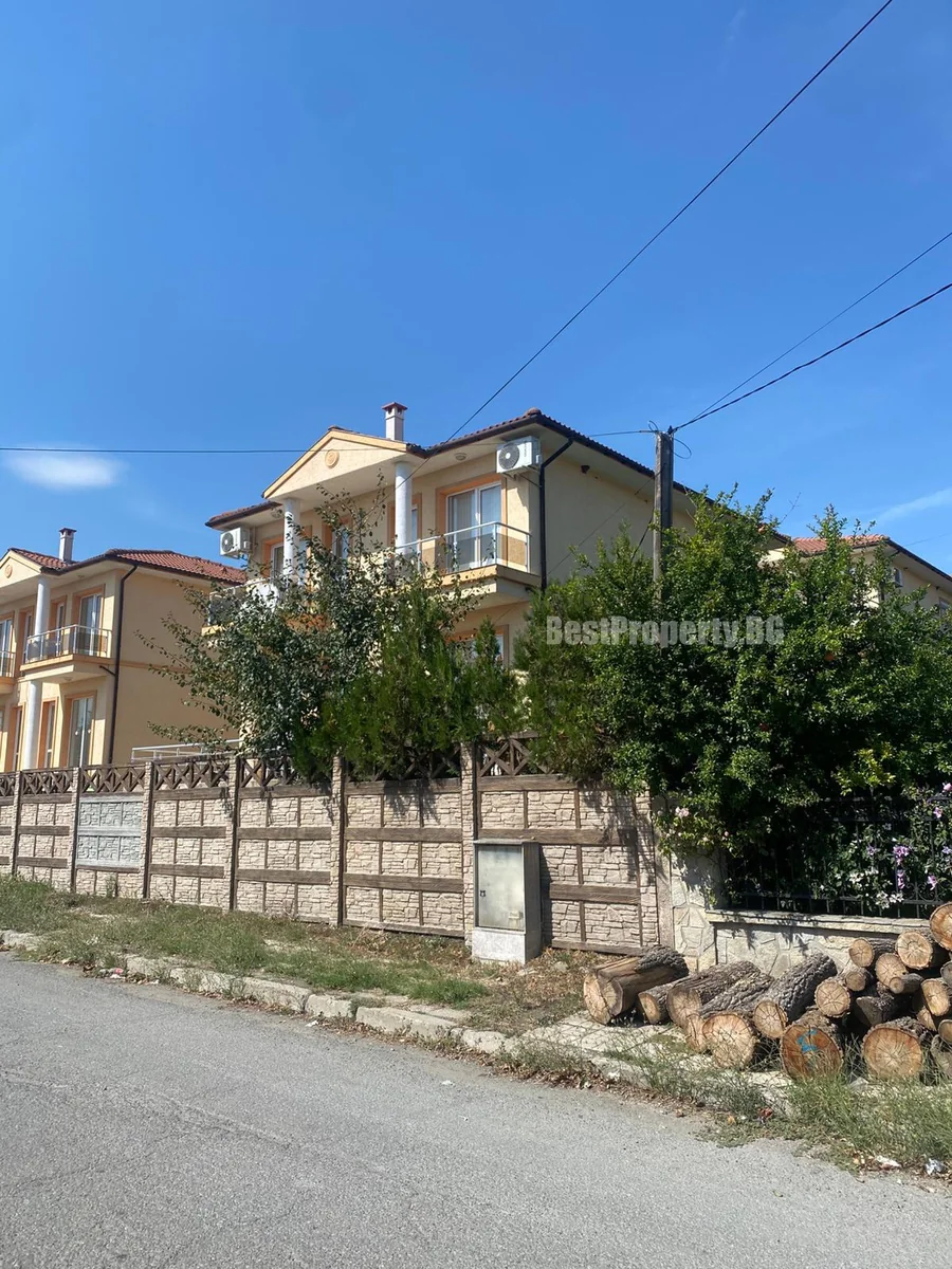 Two-story house with 3 bedrooms in Kableszków - 161 m² – Kableshkovo