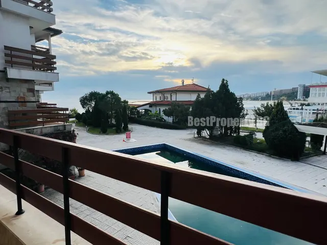 Spacious 2-Bedroom Apartment with Sea View - Robinson Beach, Elenite, 100 m² – Elenite