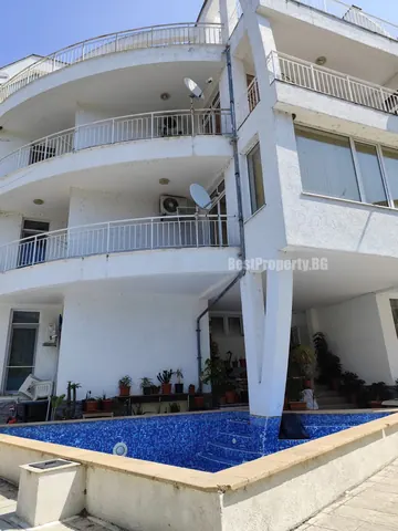 Spacious apartment with 2 bedrooms and 3 balconies - Aheloy, 101 m² – Aheloy