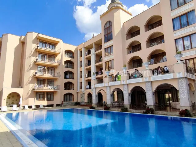 Umeblowany apartameny z osobną sypialnią na 4. piętrze – Palazzo