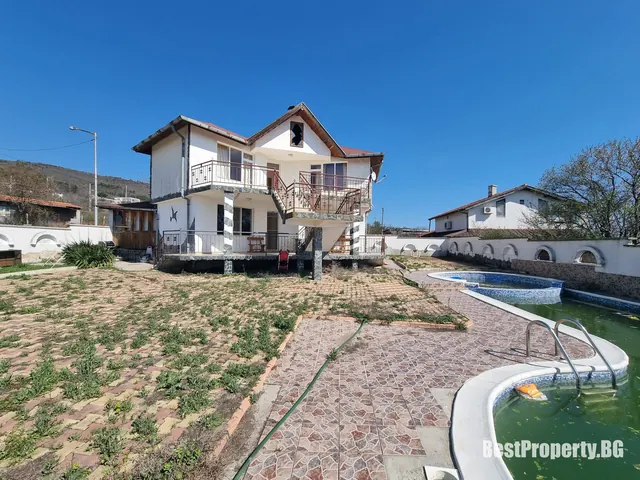House for sale in Sveti Vlas