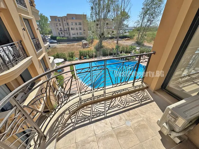 52 m² apartment for your own arrangement with a view of the swimming pool - Aphrodite Green – Sunny Beach