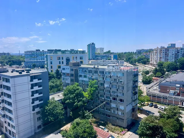 Furnished 1-bedroom apartment with glass balcony - Zornitsa – Burgas