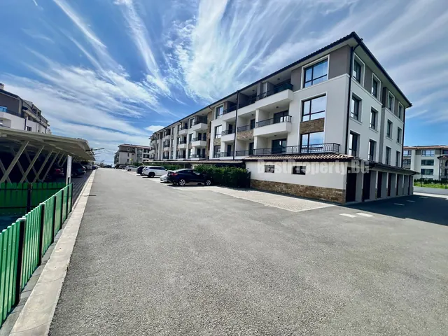 Semi-furnished 80 m² apartment with private garden - BayViewFamily 1, Sarafovo – Burgas