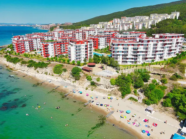 One-Bedroom Apartment with Sea View in Panorama Fort Noks - Saint Vlas, 69 m² – Saint Vlas